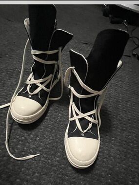 RICK OWEN HEX. High Top Original Box, Extra Laces Clean